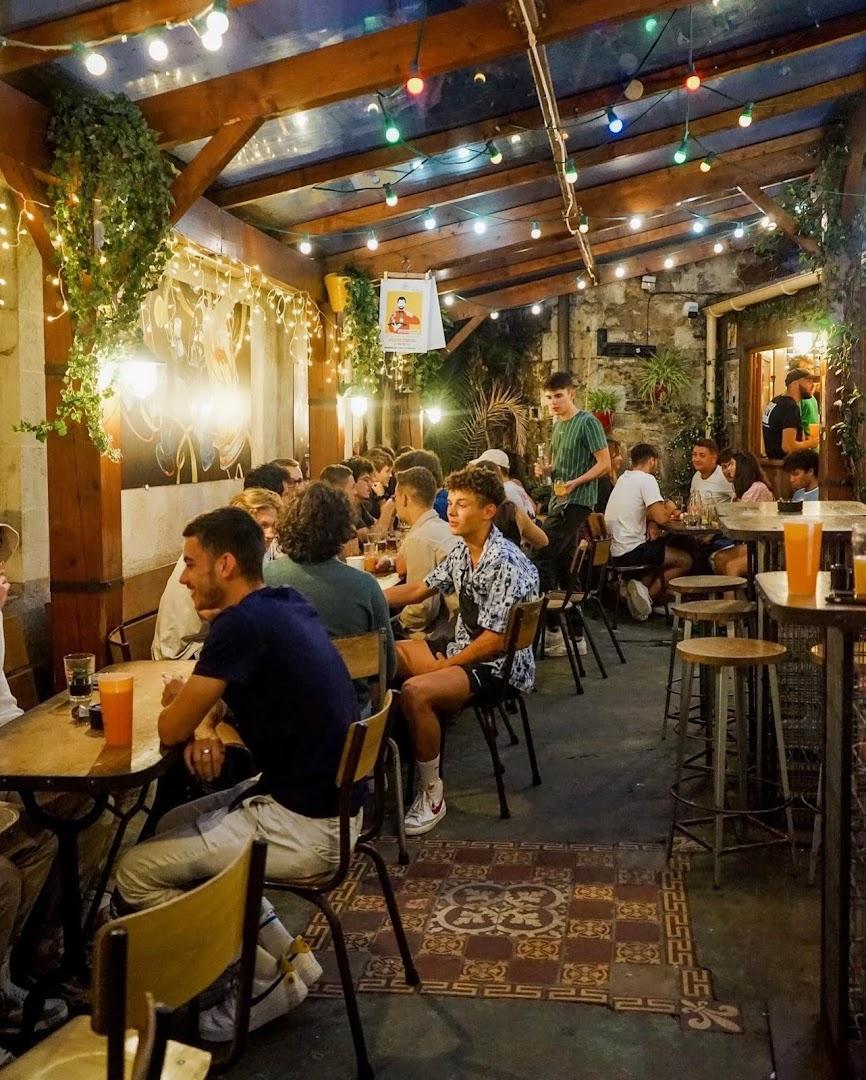 La Maison Cafe - Photo 3
